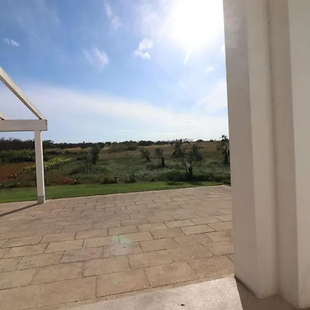 Elegant Casale 50 In Otranto Villa
