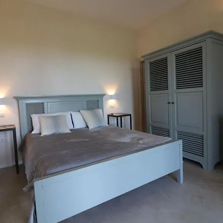 Villa Elegant Casale 50 In Otranto Alimini