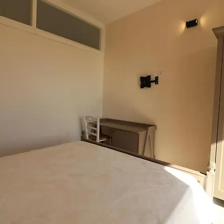Elegant Casale 50 In Otranto * 阿利米尼